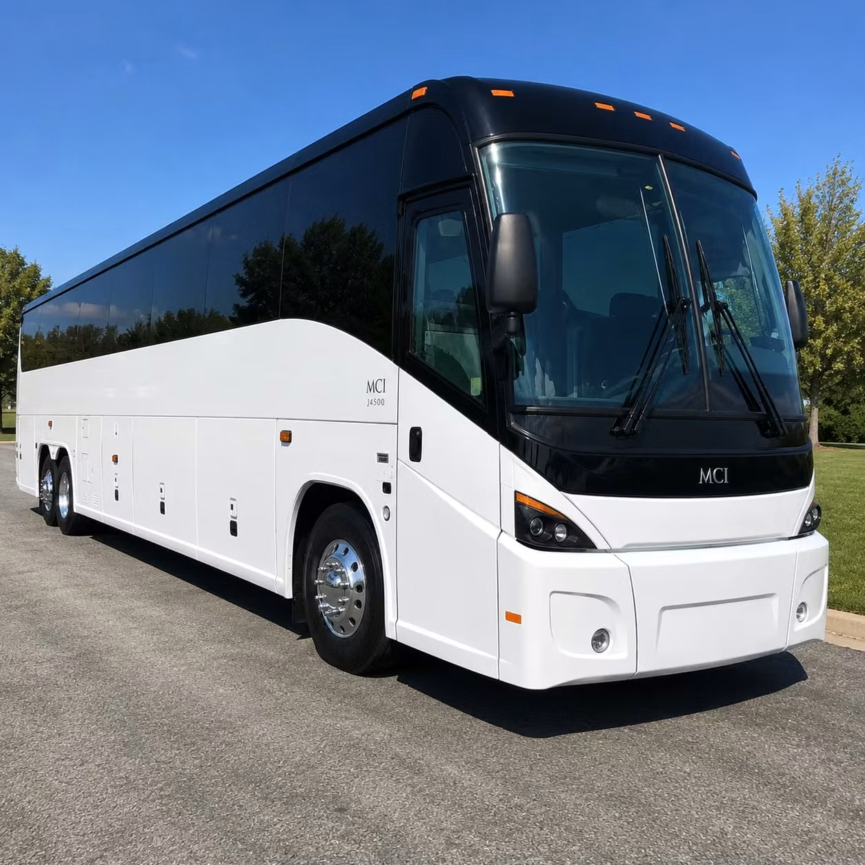 find the right airport bus for san clemente s busiest travel weekends